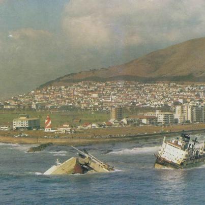 SA Seafarer, wrecked on reefs at Mouille Point