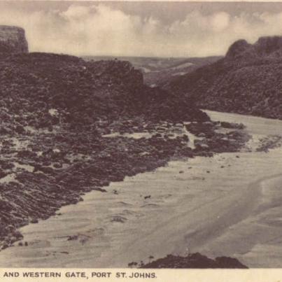 Port St Johns - 1st beach &amp; Western Gate