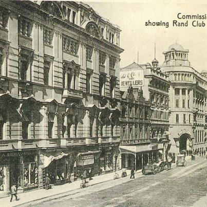 Johannesburg, Commissioner Str showing Rand Club &amp; Std Bank