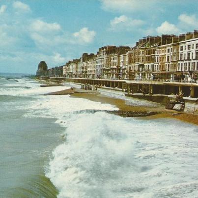 Hastings, St. Leonards-on-Sea, Rough Sea, Eversfield Place