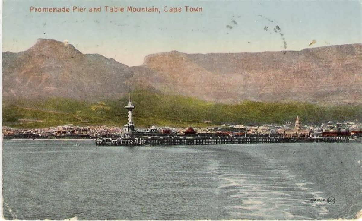 Cape Town Promenade Pier &amp; Table Mountain